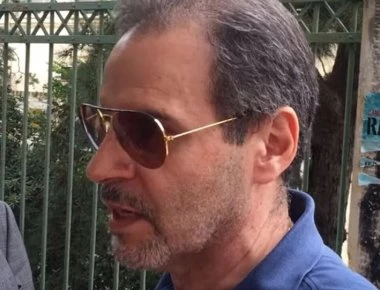 «Βρήκα τους γονείς μου αγκαλιασμένους - Πάντα έτσι ήταν»: Οι δραματικές μαρτυρίες συγγενών των θυμάτων (βίντεο)